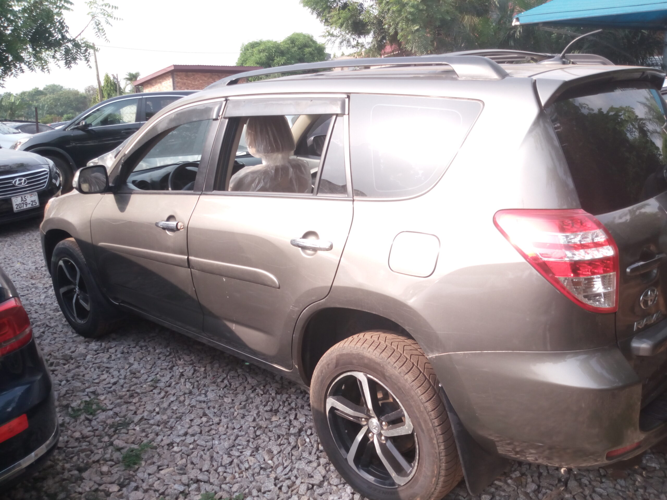 
								Toyota RAV4 (3rd Generation) full									