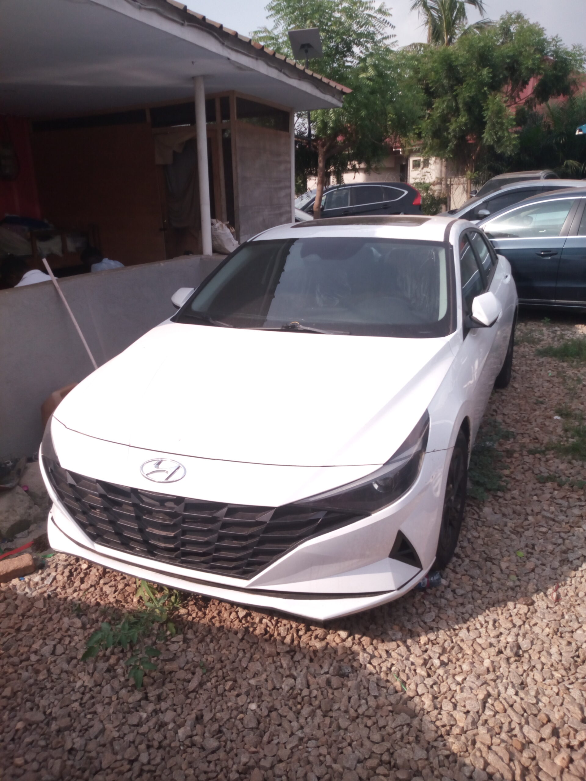 
								Hyundai Elantra (7th Generation) full									