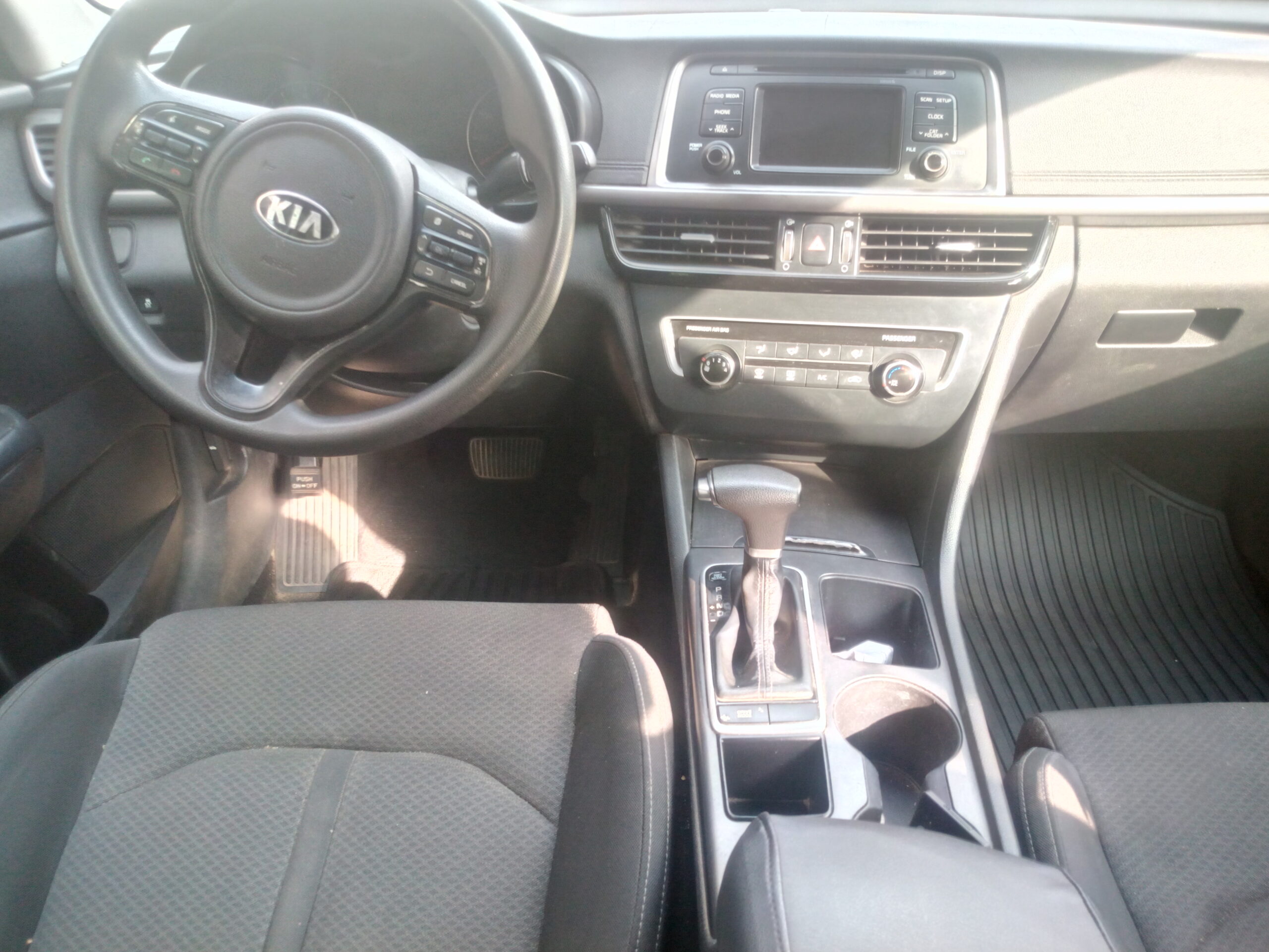 
								Hyundai Tucson full									
